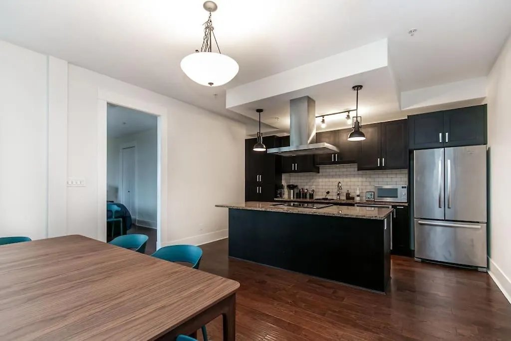 Downtown Victoria Penthouse Apartment