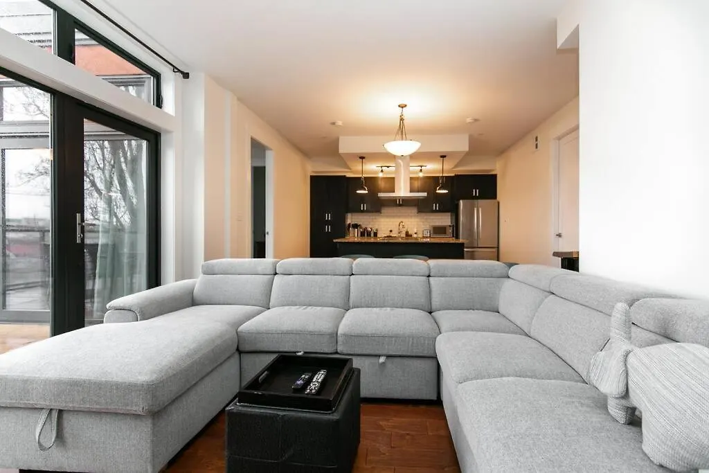 Downtown Victoria Penthouse Apartment 0*,  Canada