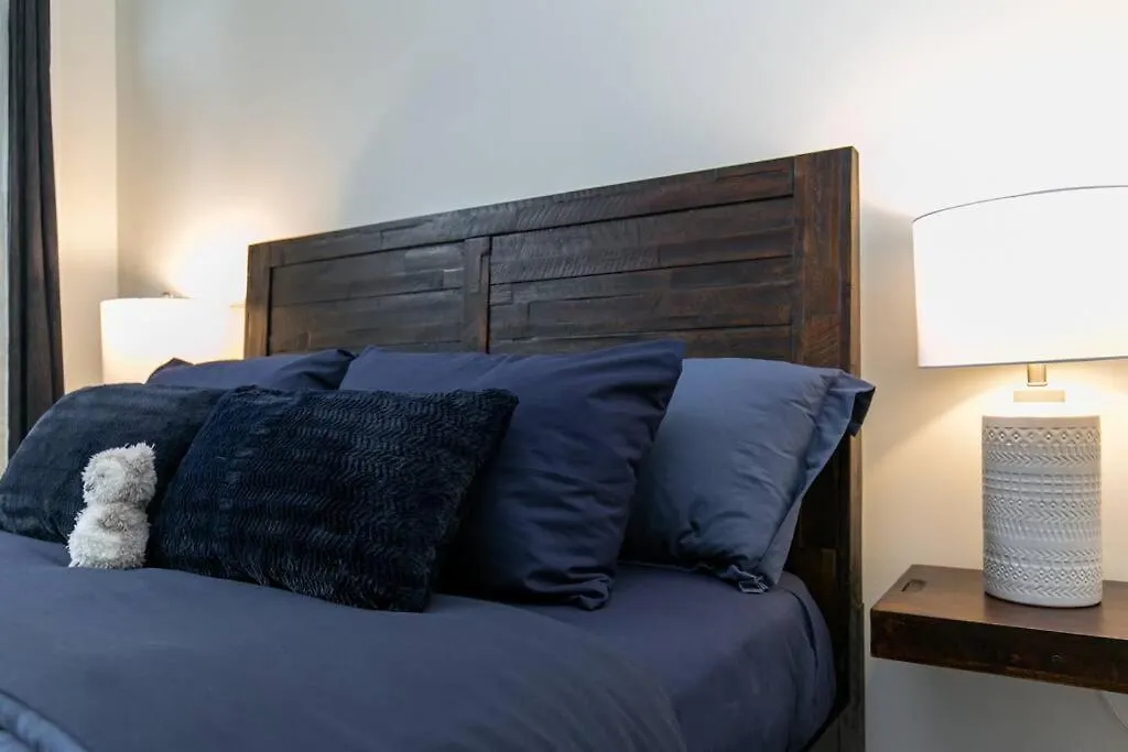 Downtown Victoria Penthouse Apartment Canada