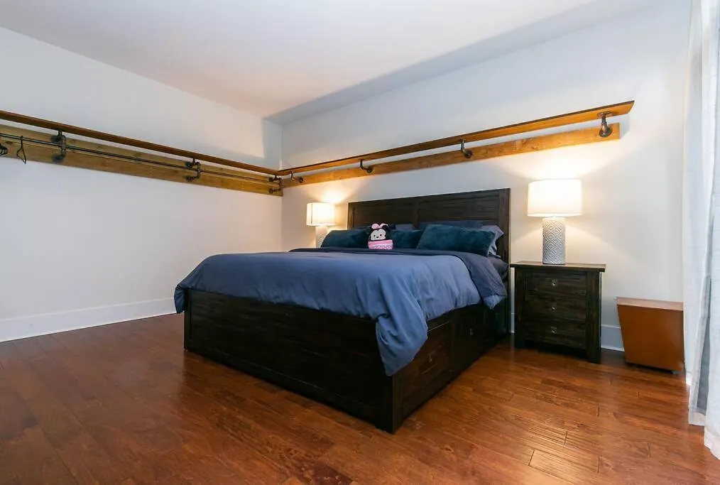 Downtown Victoria Penthouse Apartment Canada