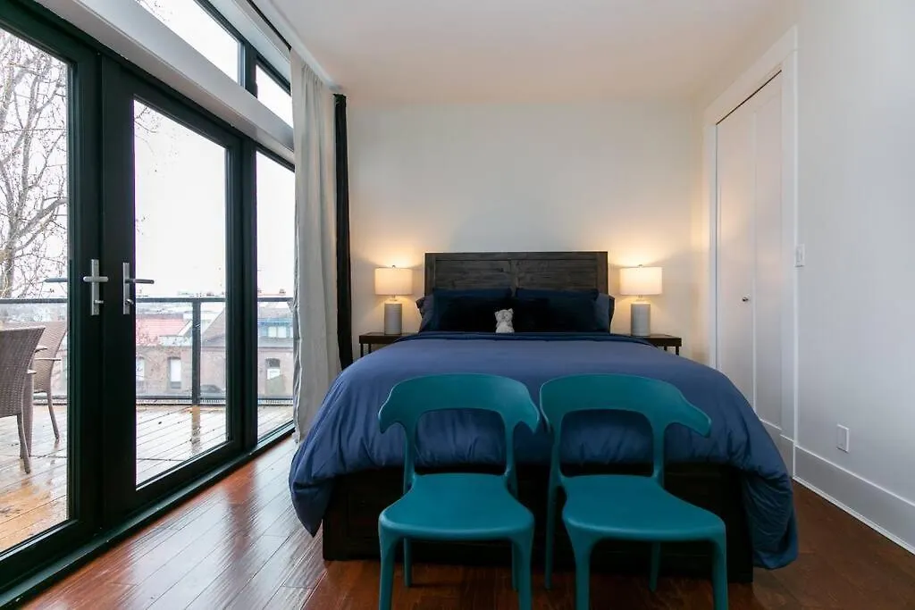 Downtown Victoria Penthouse Apartment Canada