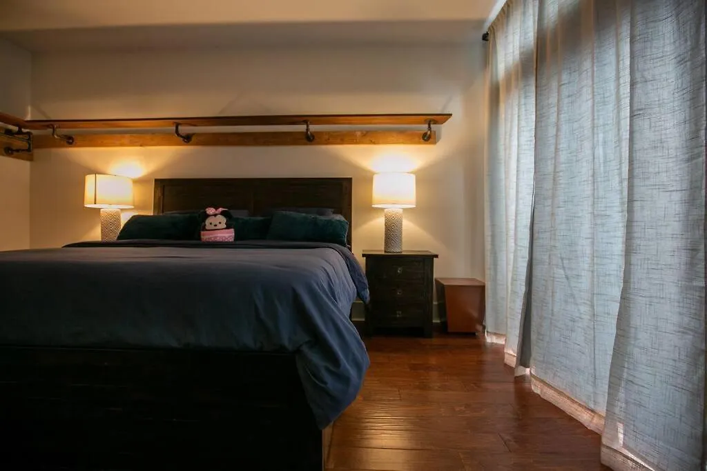 Downtown Victoria Penthouse Apartment Canada