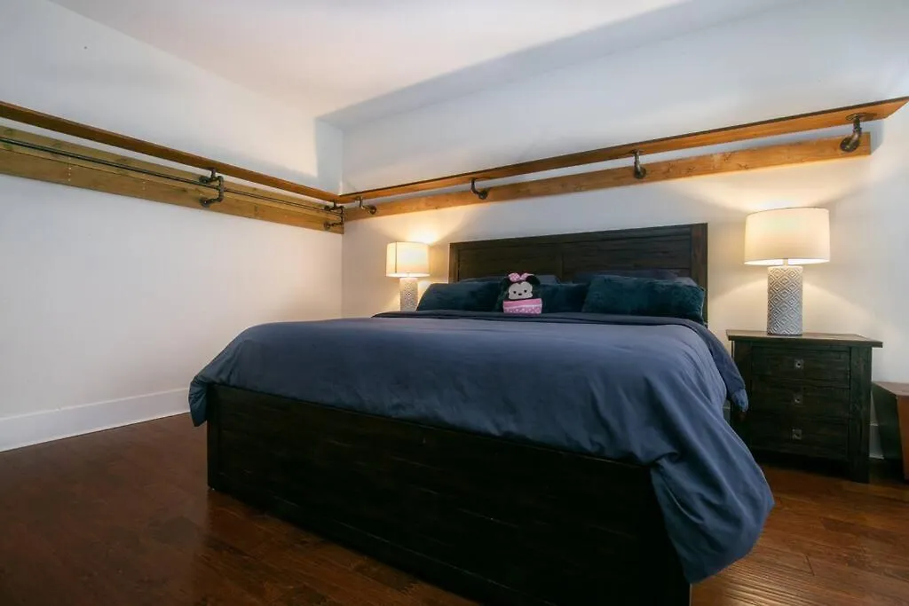 Downtown Victoria Penthouse Apartment Canada